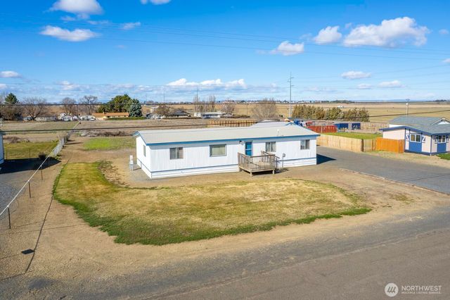 4934 Road M NE, Moses Lake, WA 98837