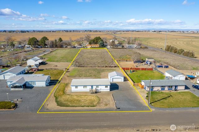 4934 Road M NE, Moses Lake, WA 98837