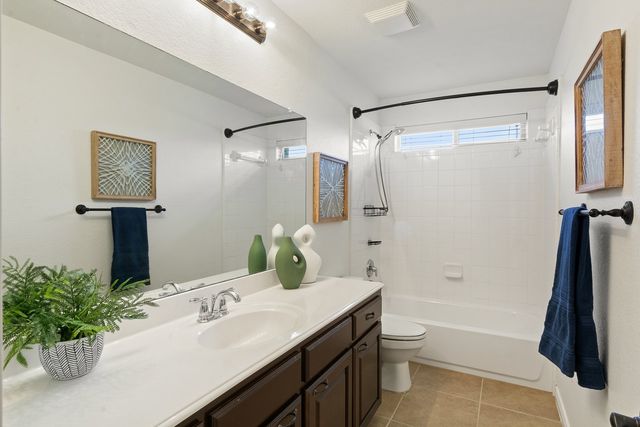9627 Crown Ridge Drive, Frisco, TX 75035