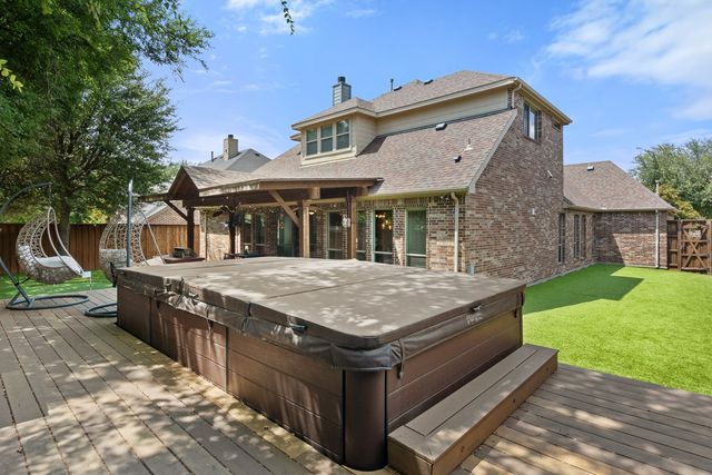 9627 Crown Ridge Drive, Frisco, TX 75035
