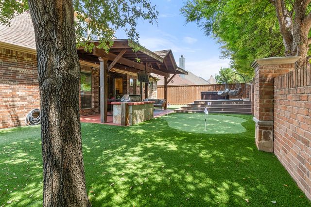 9627 Crown Ridge Drive, Frisco, TX 75035