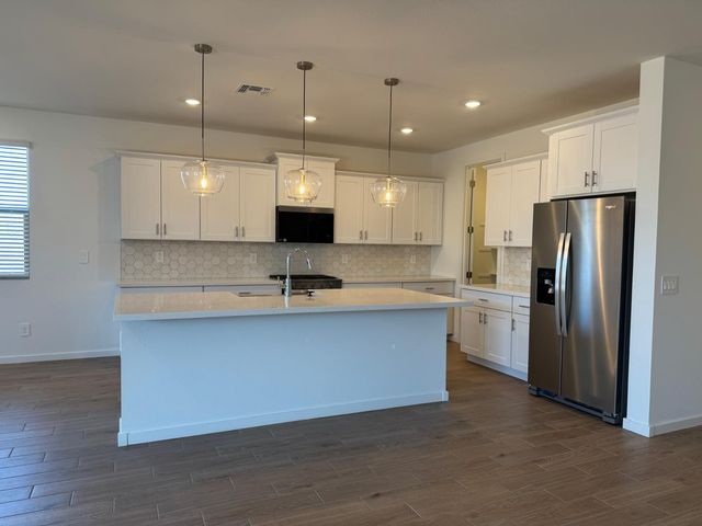 15982 W Desert Spoon Drive, Surprise, AZ 85387