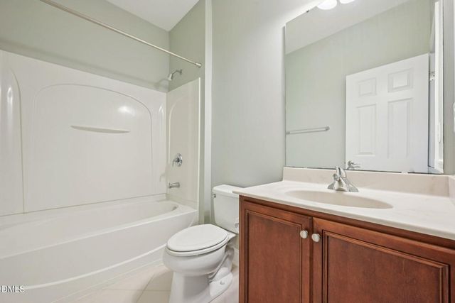 10510 Sablewood Drive 113, Raleigh, NC 27617