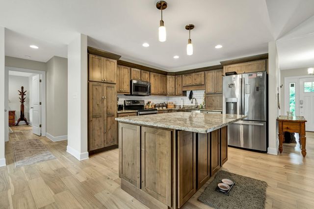 1302 Blythe Ferry Place NE, Cleveland, TN 37312
