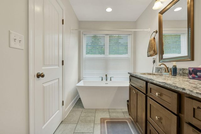 1302 Blythe Ferry Place NE, Cleveland, TN 37312