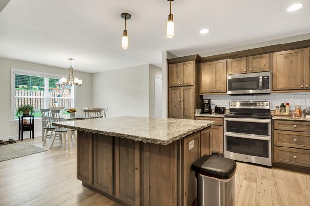 1302 Blythe Ferry Place NE, Cleveland, TN 37312