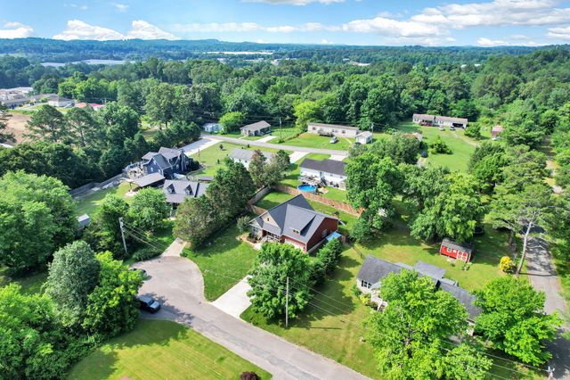 1302 Blythe Ferry Place NE, Cleveland, TN 37312