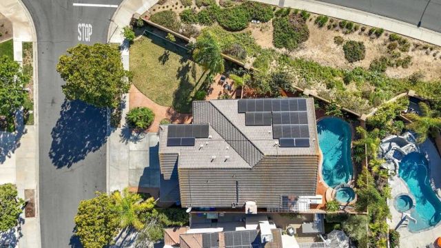 12204 Briar Knoll Way, San Diego, CA 92128