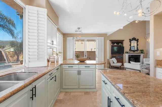 12204 Briar Knoll Way, San Diego, CA 92128