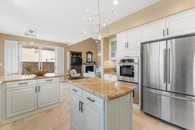 12204 Briar Knoll Way, San Diego, CA 92128