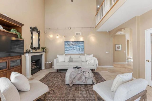 12204 Briar Knoll Way, San Diego, CA 92128