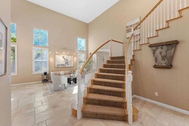 12204 Briar Knoll Way, San Diego, CA 92128