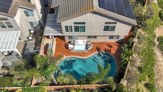 12204 Briar Knoll Way, San Diego, CA 92128