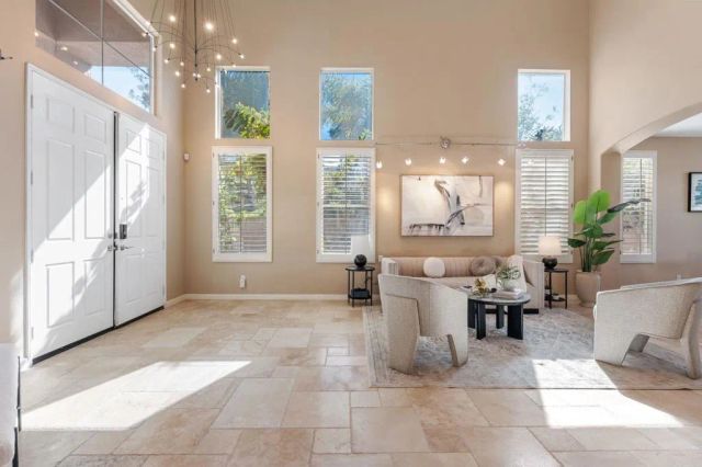 12204 Briar Knoll Way, San Diego, CA 92128