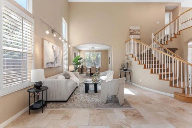 12204 Briar Knoll Way, San Diego, CA 92128