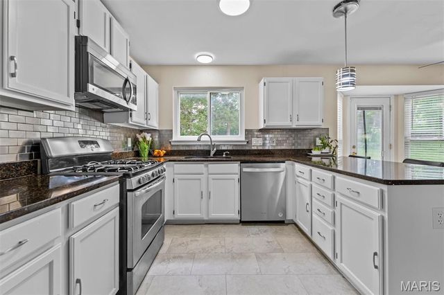 1636 Glen Mill Drive, Fenton, MO 63026