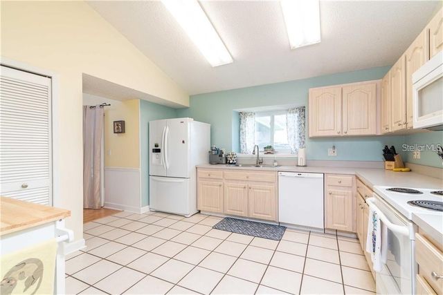 1907 CORAL TREE COURT, Brandon, FL 33511