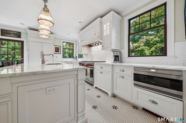 37 Bettswood Road, Norwalk, CT 06851