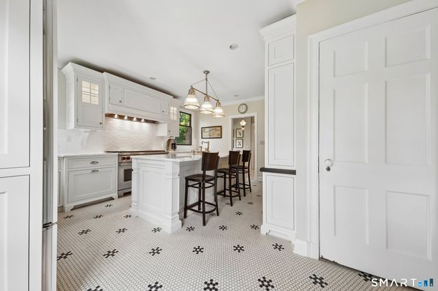 37 Bettswood Road, Norwalk, CT 06851