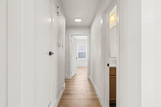 1010 Noble Avenue, Carrollton, TX 75006