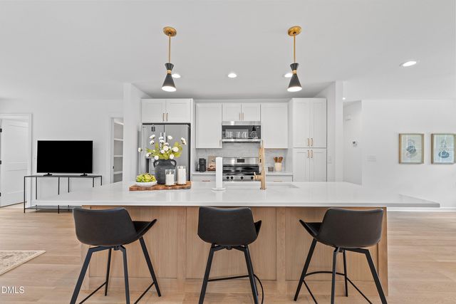 420 Peyton Street, Raleigh, NC 27610