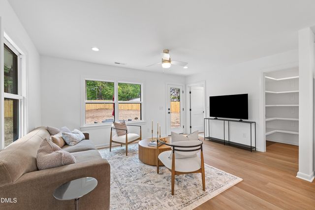 420 Peyton Street, Raleigh, NC 27610