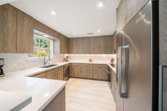 2918 Kings Forest Drive, Houston, TX 77339