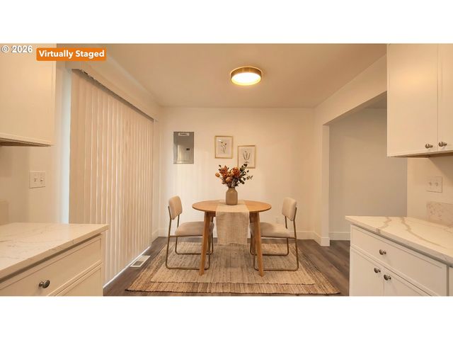1940 Se 143RD Ave, Portland, OR 97233