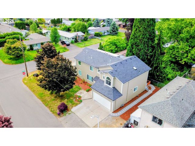 1940 Se 143RD Ave, Portland, OR 97233