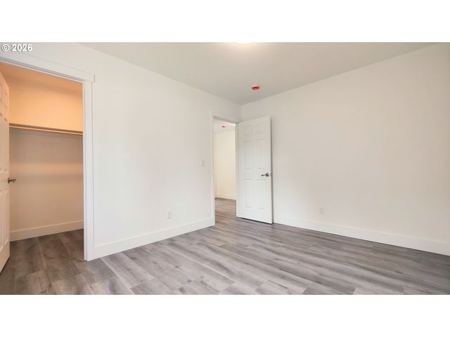 1940 Se 143RD Ave, Portland, OR 97233