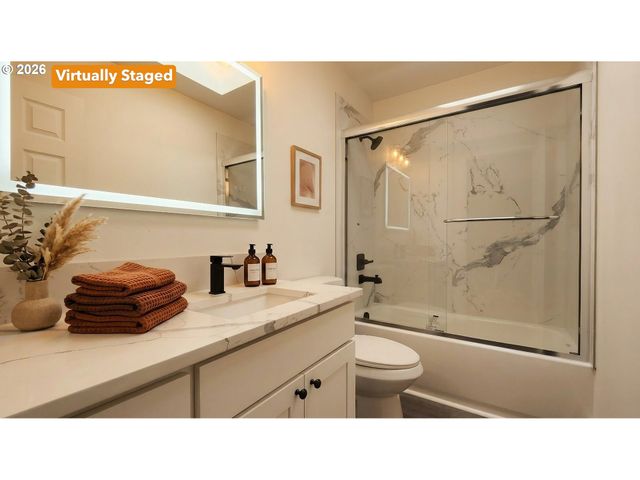 1940 Se 143RD Ave, Portland, OR 97233