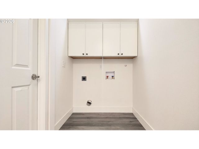 1940 Se 143RD Ave, Portland, OR 97233