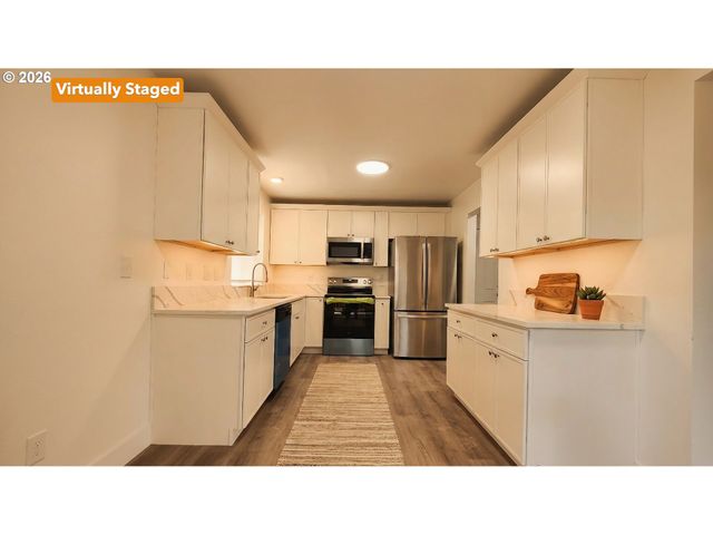 1940 Se 143RD Ave, Portland, OR 97233