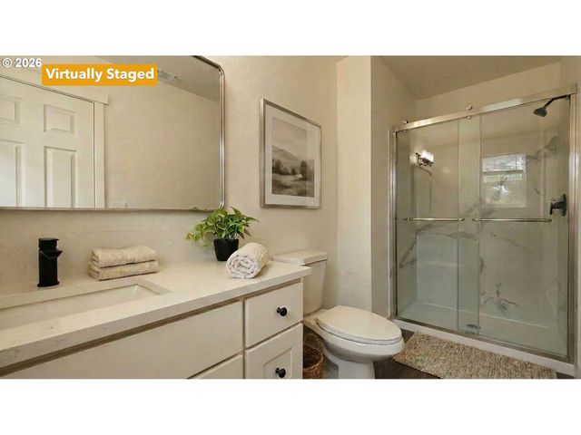 1940 Se 143RD Ave, Portland, OR 97233