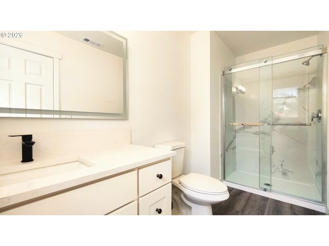 1940 Se 143RD Ave, Portland, OR 97233