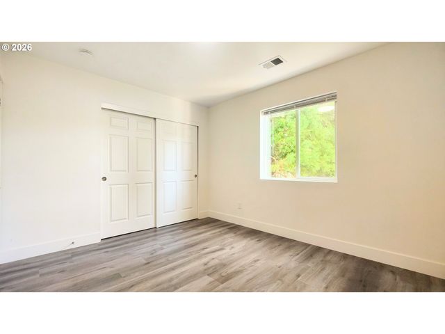 1940 Se 143RD Ave, Portland, OR 97233