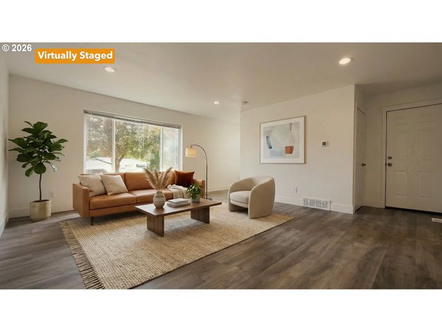 1940 Se 143RD Ave, Portland, OR 97233