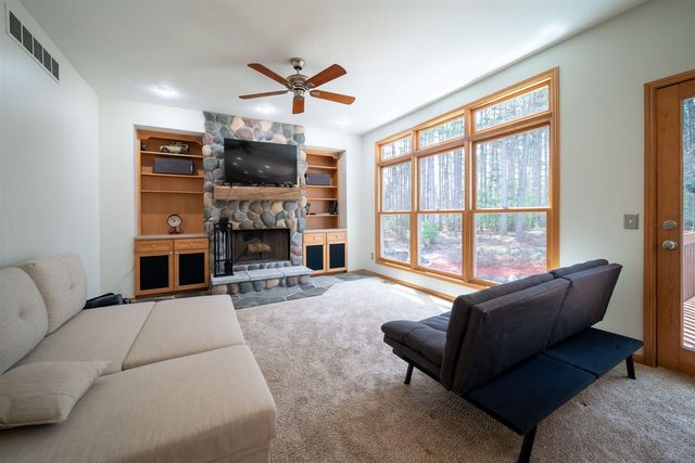 4530 Summit Forest Drive, Rockford, MI 49341