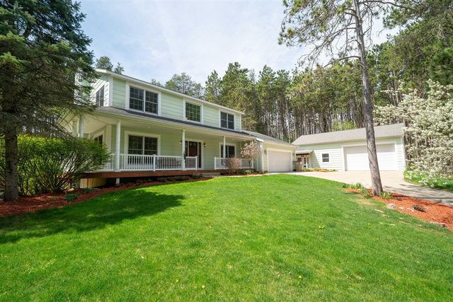 4530 Summit Forest Drive, Rockford, MI 49341