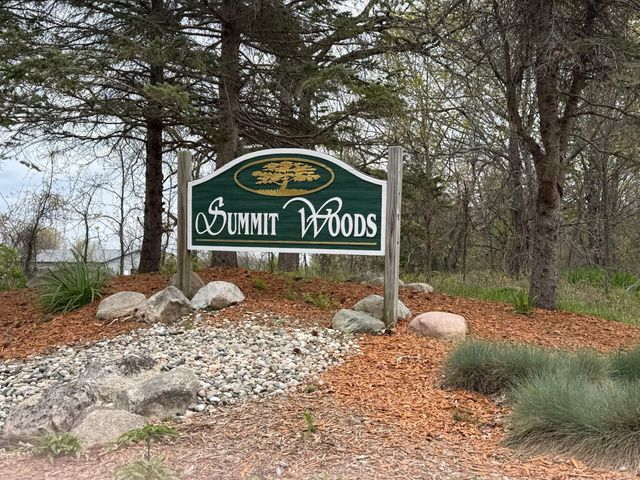 4530 Summit Forest Drive, Rockford, MI 49341