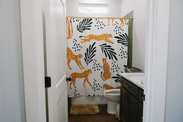 1097 Oak Knoll Lane, Elm Mott, TX 76640