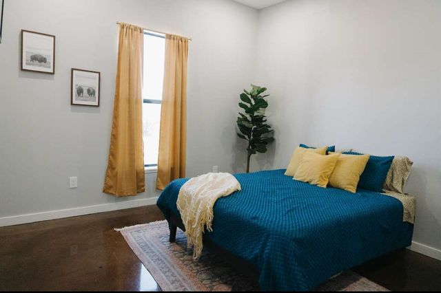 1097 Oak Knoll Lane, Elm Mott, TX 76640