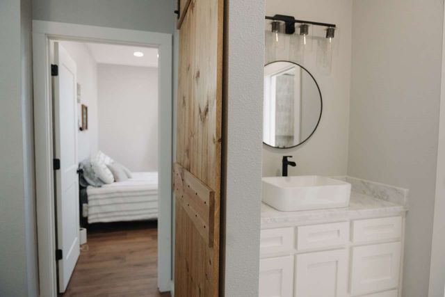 1097 Oak Knoll Lane, Elm Mott, TX 76640