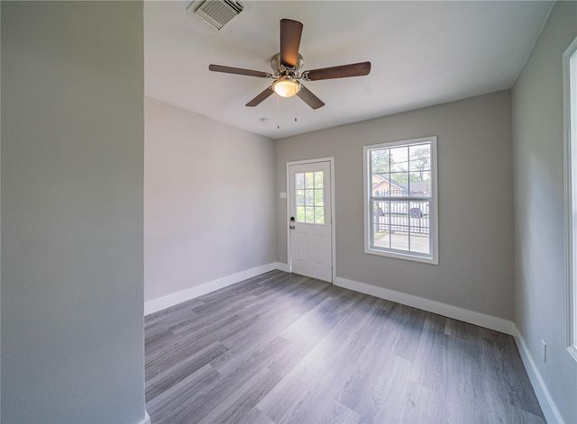 5718 Cherry, Houston, TX 77026