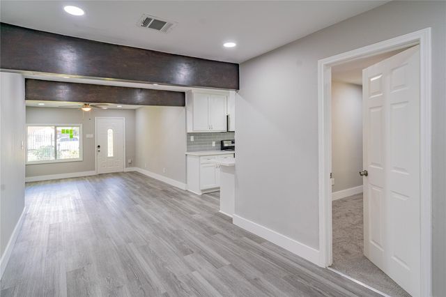 5718 Cherry, Houston, TX 77026