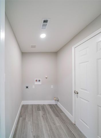 5718 Cherry, Houston, TX 77026