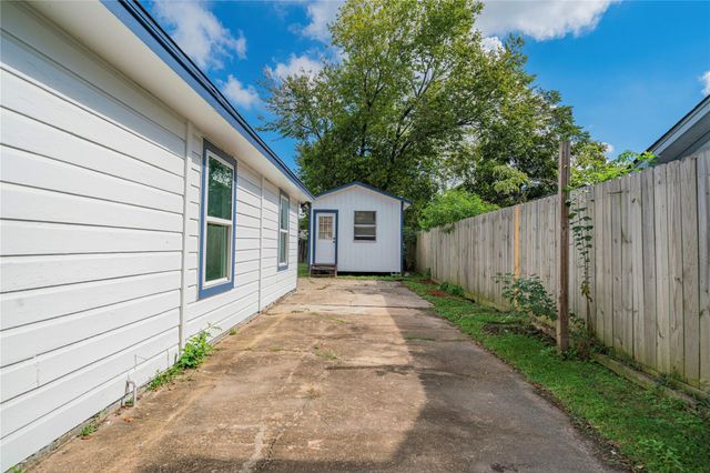 5718 Cherry, Houston, TX 77026