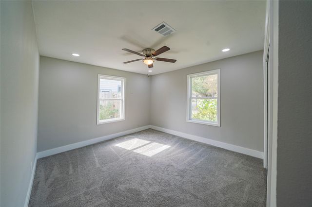 5718 Cherry, Houston, TX 77026