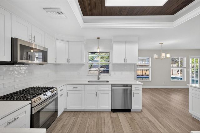 4207 W TACON STREET, Tampa, FL 33629