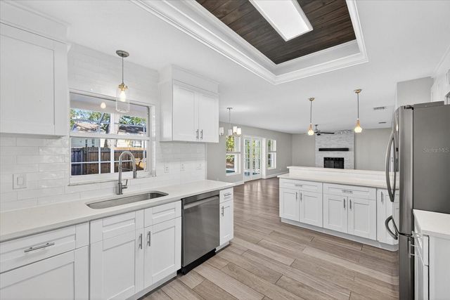 4207 W TACON STREET, Tampa, FL 33629